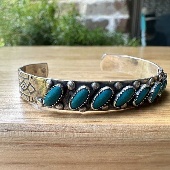 VTG Navajo Open Cuff Bracelet Size 5.75 Blue Turquoise 7 Cabs 925 Sterling 13.9g - Picture 2 of 12